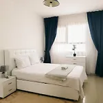 Caesar Deluxe Homes With Saunas, Spas, Waterparks & Beaches شقة
