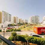 شقة Caesar Deluxe Homes With Saunas, Spas, Waterparks & Beaches *