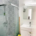 Caesar Deluxe Homes With Saunas, Spas, Waterparks & Beaches شقة