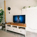 شقة Caesar Deluxe Homes With Saunas, Spas, Waterparks & Beaches