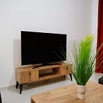 شقة Caesar Deluxe Homes With Saunas, Spas, Waterparks & Beaches