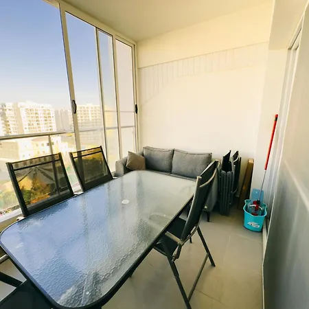 Caesar Deluxe Homes With Saunas, Spas, Waterparks & Beaches *