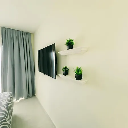 Caesar Deluxe Homes With Saunas, Spas, Waterparks & Beaches Apartamento