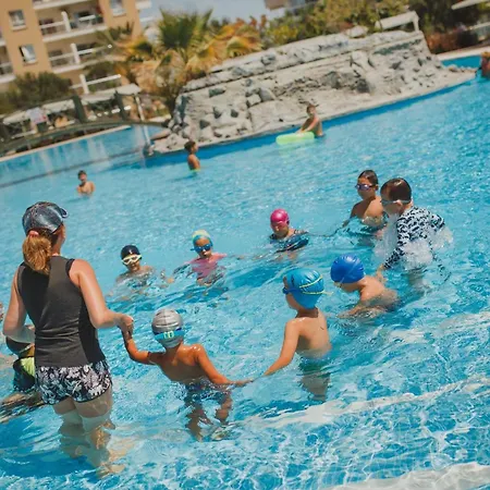 Caesar Deluxe Homes With Saunas, Spas, Waterparks & Beaches Apartamento