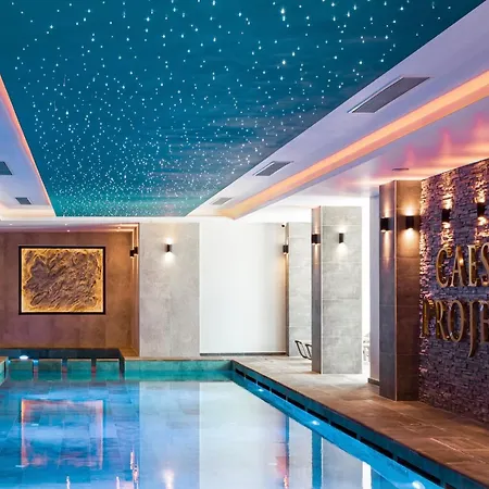 Caesar Resort Deluxe Homes With Saunas, Spas, Waterparks & Beaches *