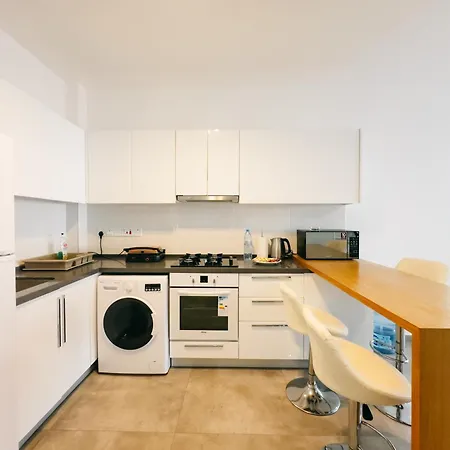 Apartmán Caesar Deluxe Homes With Saunas, Spas, Waterparks & Beaches
