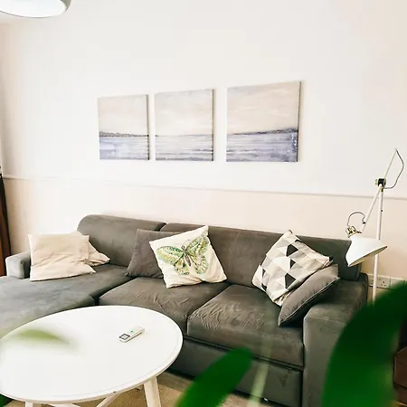 Caesar Deluxe Homes With Saunas, Spas, Waterparks & Beaches