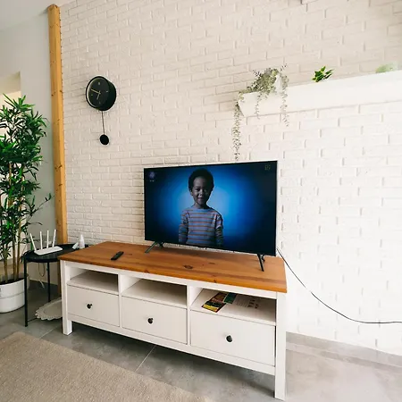 Apartment Caesar Deluxe Homes With Saunas, Spas, Waterparks & Beaches