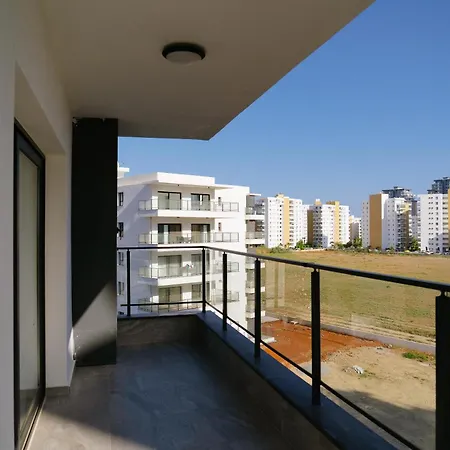 Caesar Deluxe Homes With Saunas, Spas, Waterparks & Beaches *