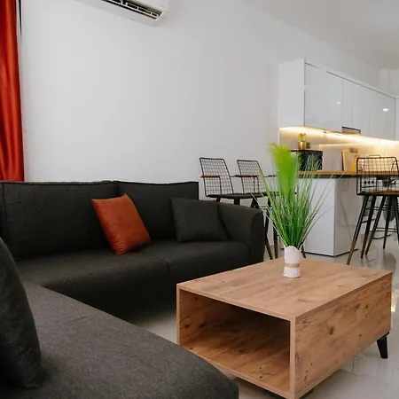 Caesar Deluxe Homes With Saunas, Spas, Waterparks & Beaches Apartment