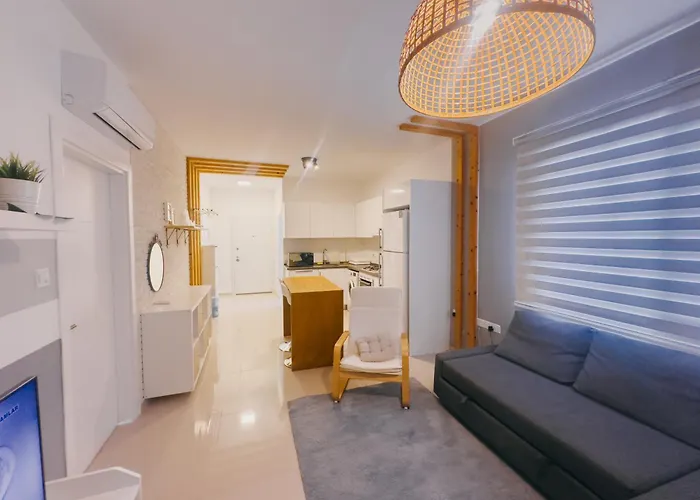 Caesar Deluxe Homes With Saunas, Spas, Waterparks & Beaches Lägenhet *